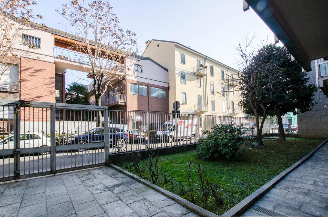 Zona Navigli - Smart House Con Tv 50 E Fast Wifi Appartamento Milano