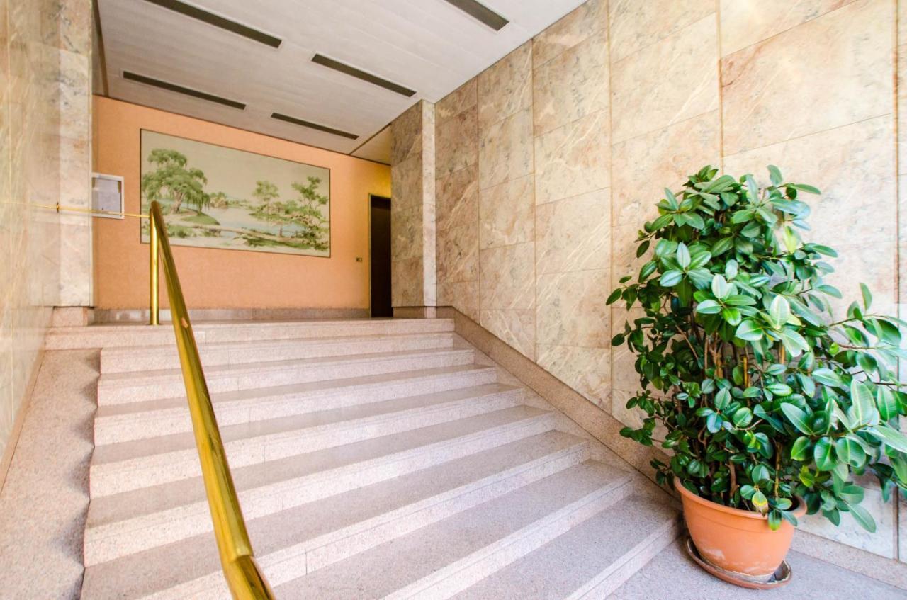 Zona Navigli - Smart House Con Tv 50 E Fast Wifi Appartamento